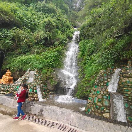 Magic Stays - Shimla Royale - Free Pickup From Railway Station シムラー エクステリア 写真
